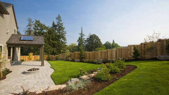 Installation of uni-stone pavers Gatineau, Hull, Aylmer, Cantley, Chelsea, the greater Outaouais region and Ottawa