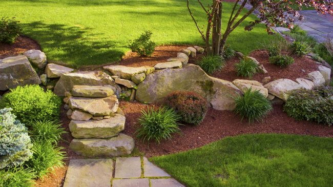Residential and commercial landscaping and maintenance services in Gatineau, Hull, Aylmer, Cantley, Chelsea, the greater Outaouais region and Ottawa